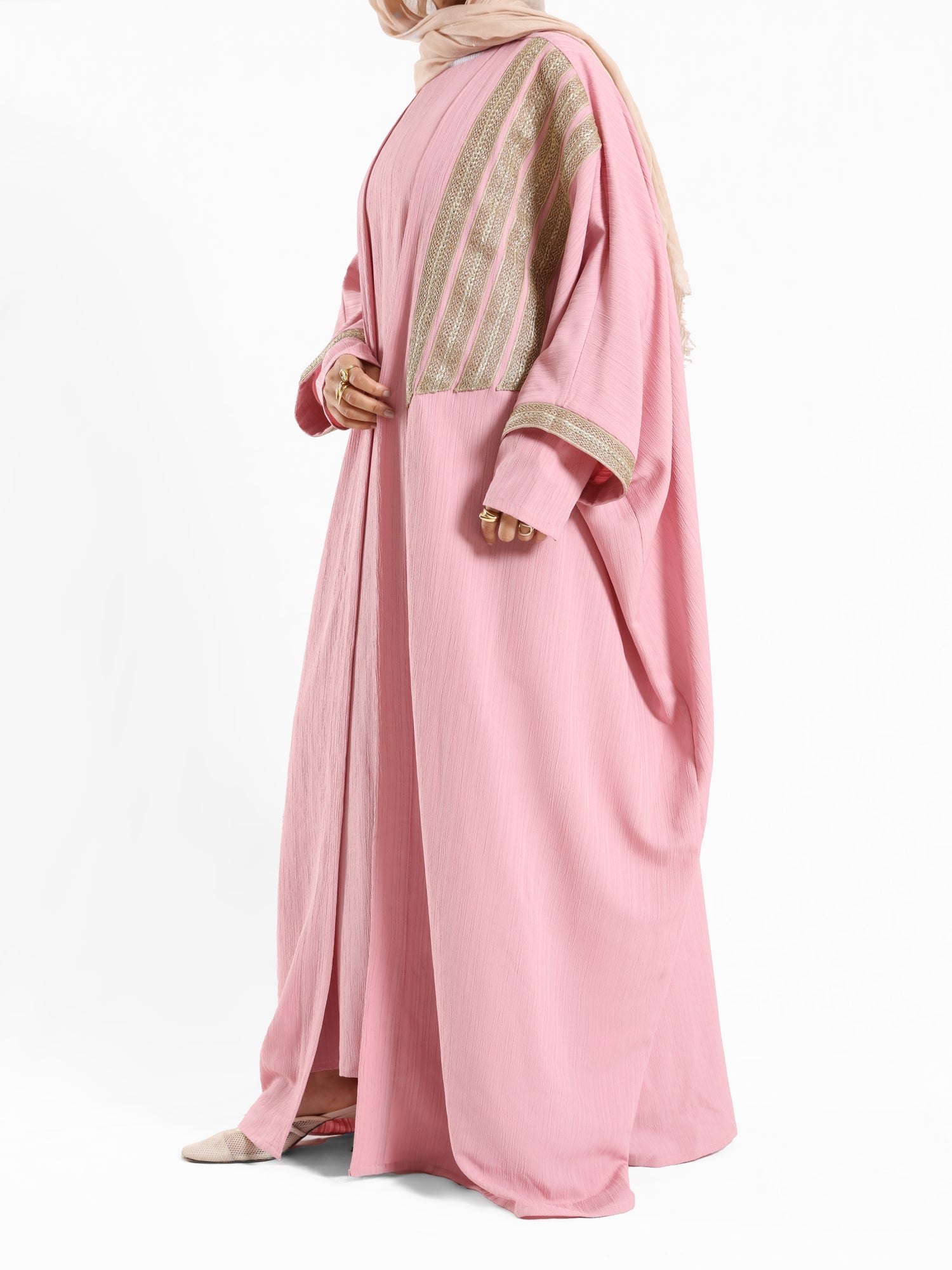 Rose kaftan with gold detailing – elegant modest fashion collection