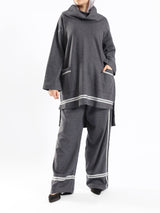Everyday Cotton Set in rippled cotton, a laid-back modest outfit in blue or grey for casual summer comfort