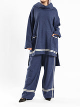 Everyday Cotton Set in rippled cotton, a laid-back modest outfit in blue or grey for casual summer comfort