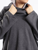 Everyday Cotton Set in rippled cotton, a laid-back modest outfit in blue or grey for casual summer comfort